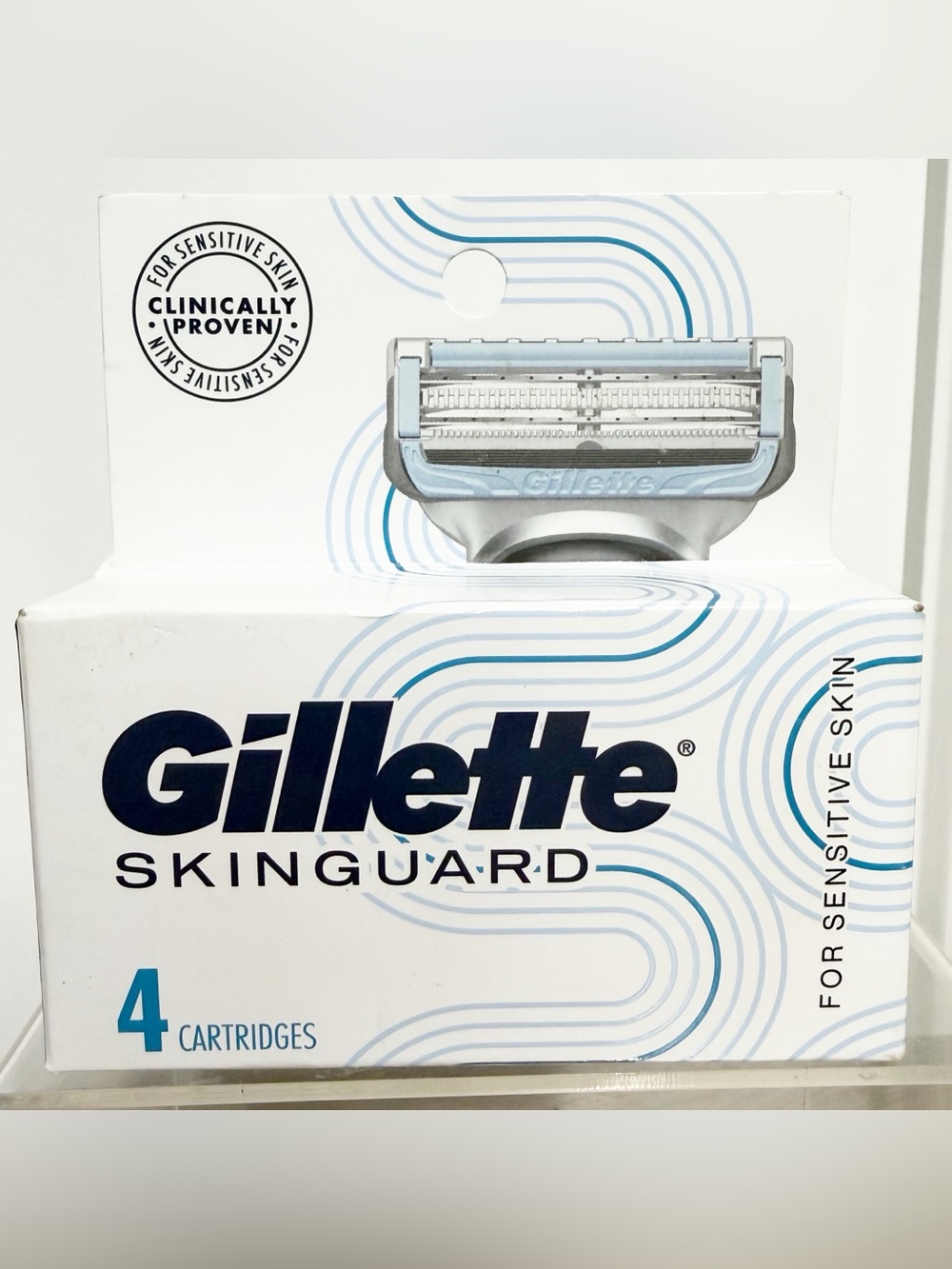Gillette Skinguard For Sensitive Skin Razor Blade Refills - 4 Cartridges - NIB
